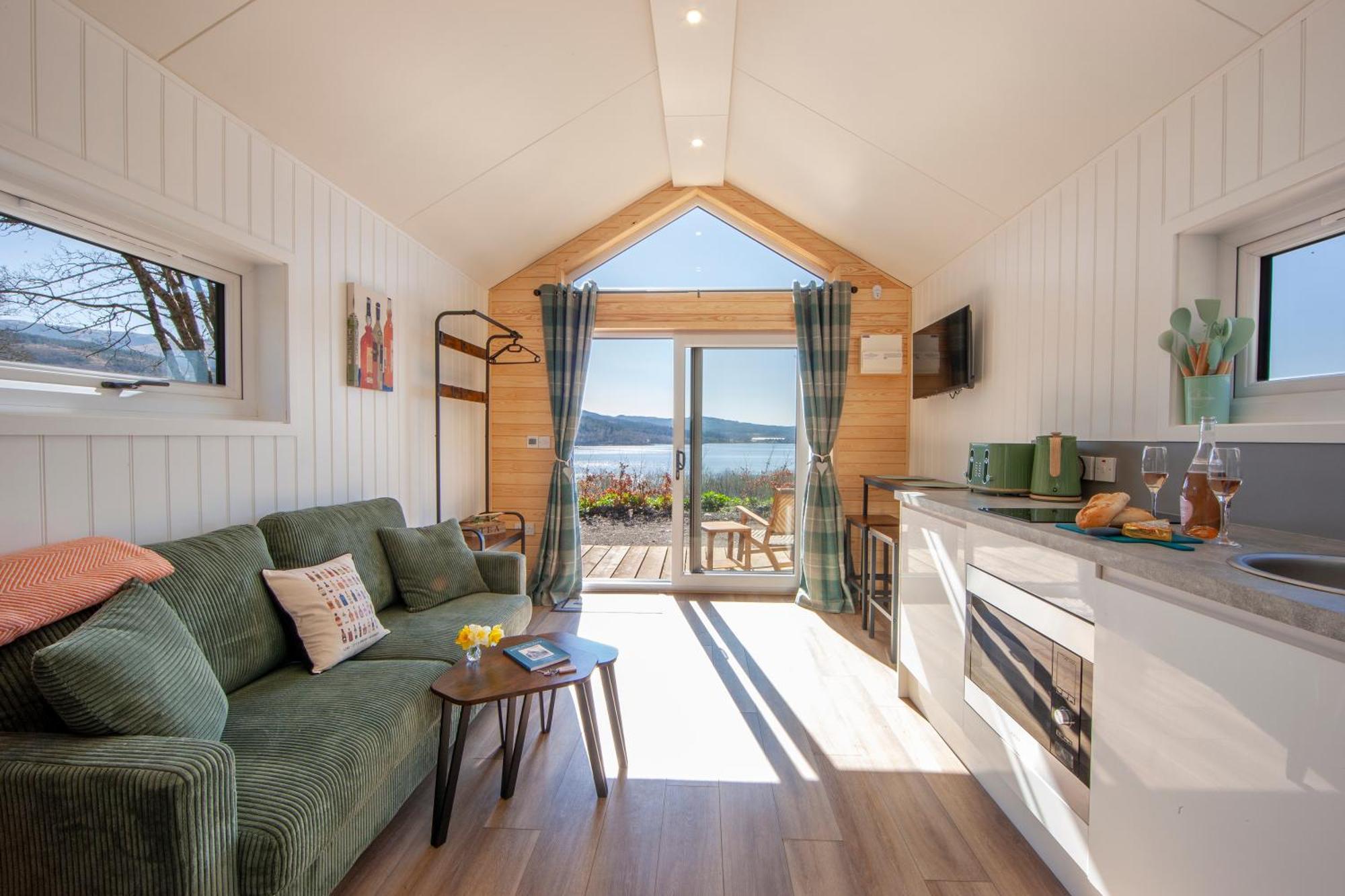 Appin Holiday Homes -Caravans, Lodges, Shepherds Hut And Train Carriage Stays Exteriér fotografie